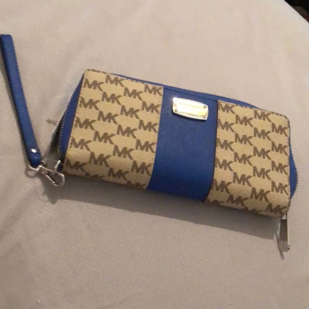Michael Kors 💁🏼‍♀️💅🏼